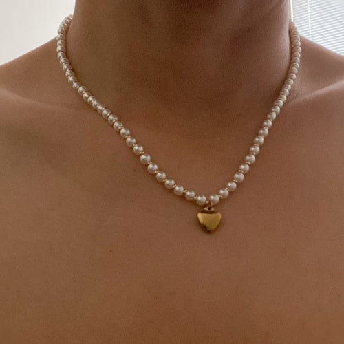 Collar Corazón con Perlas y Dorado - Joyería Elegante