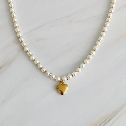 Collar Corazón con Perlas y Dorado - Joyería Elegante
